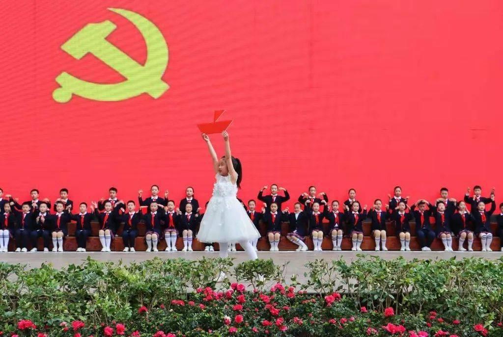 山东玻纤最新公告:2023年净利润预减79.25%至86.17%